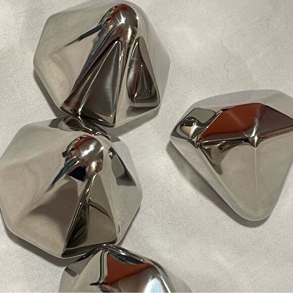 Whiskey chillers 🥃 stainless steel pyramid form ice cubes whiskey stones - Picture 11 of 11